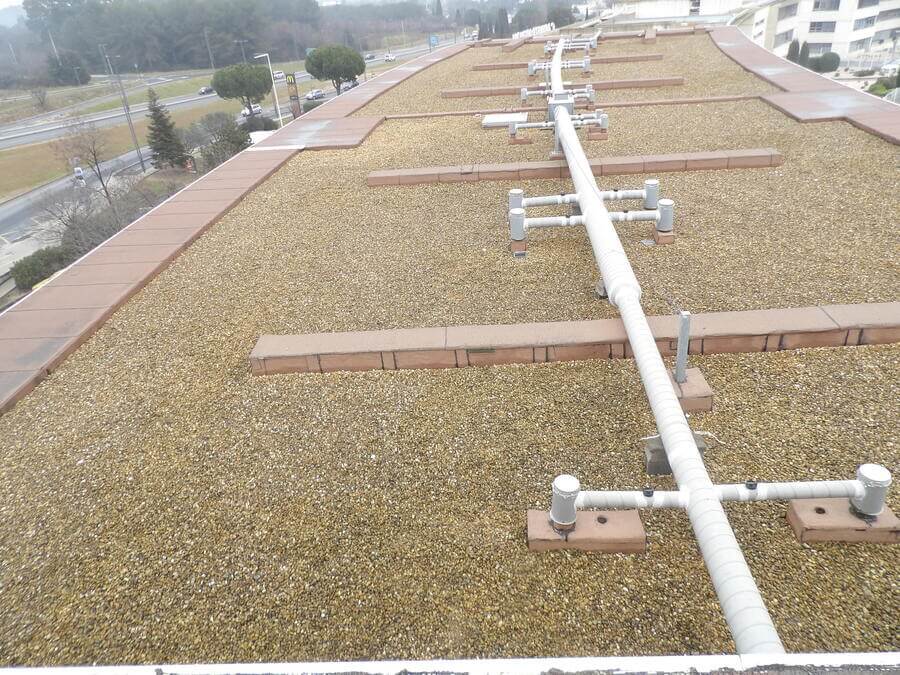 Photo toiture terrasse sous contrat maintenance toit Montpellier